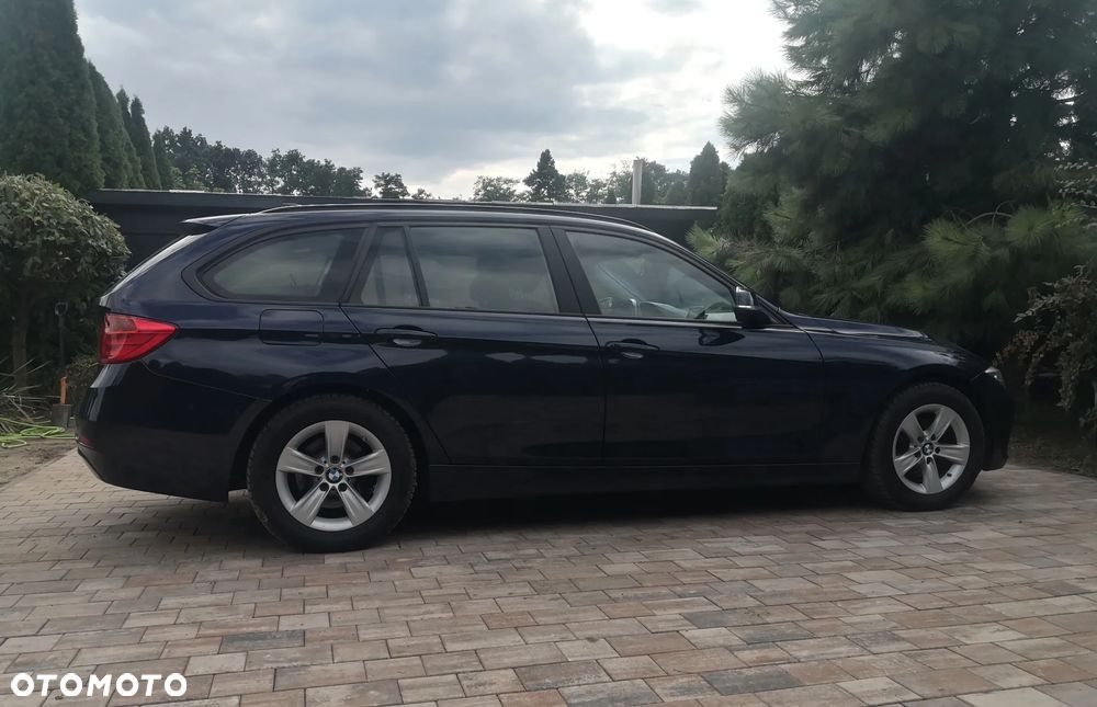 BMW Seria 3 318d - 9
