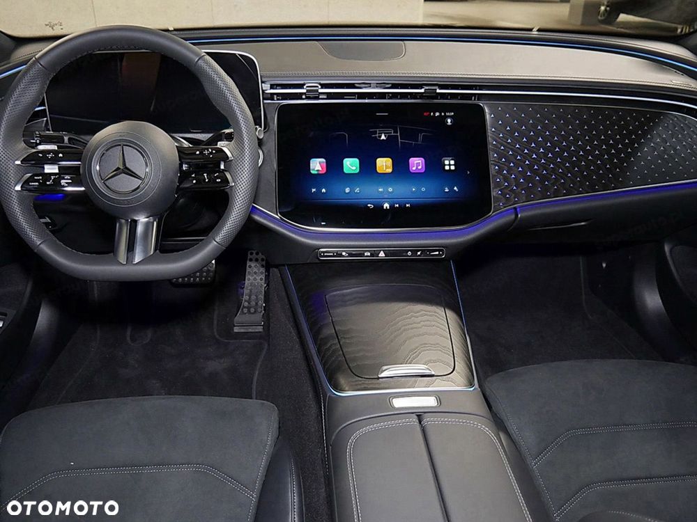 Mercedes-Benz Klasa E 220 d mHEV 4-Matic AMG 9G-Tronic - 11