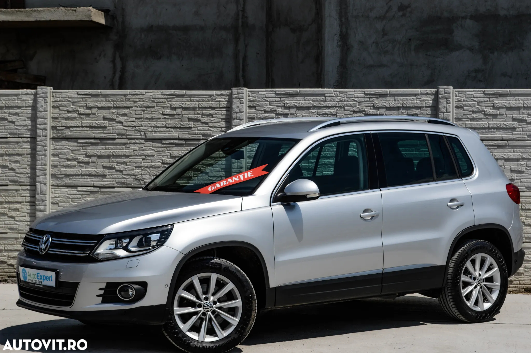 Volkswagen Tiguan 1.4 TSI DSG BlueMotion Technology Sport & Style - 11