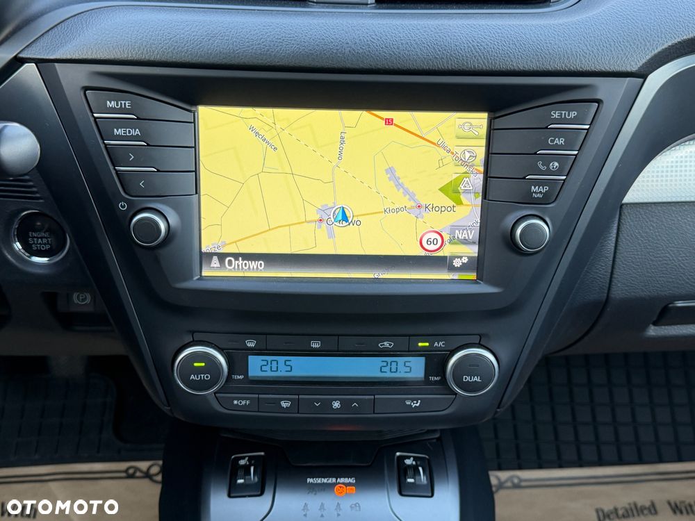 Toyota Avensis - 8