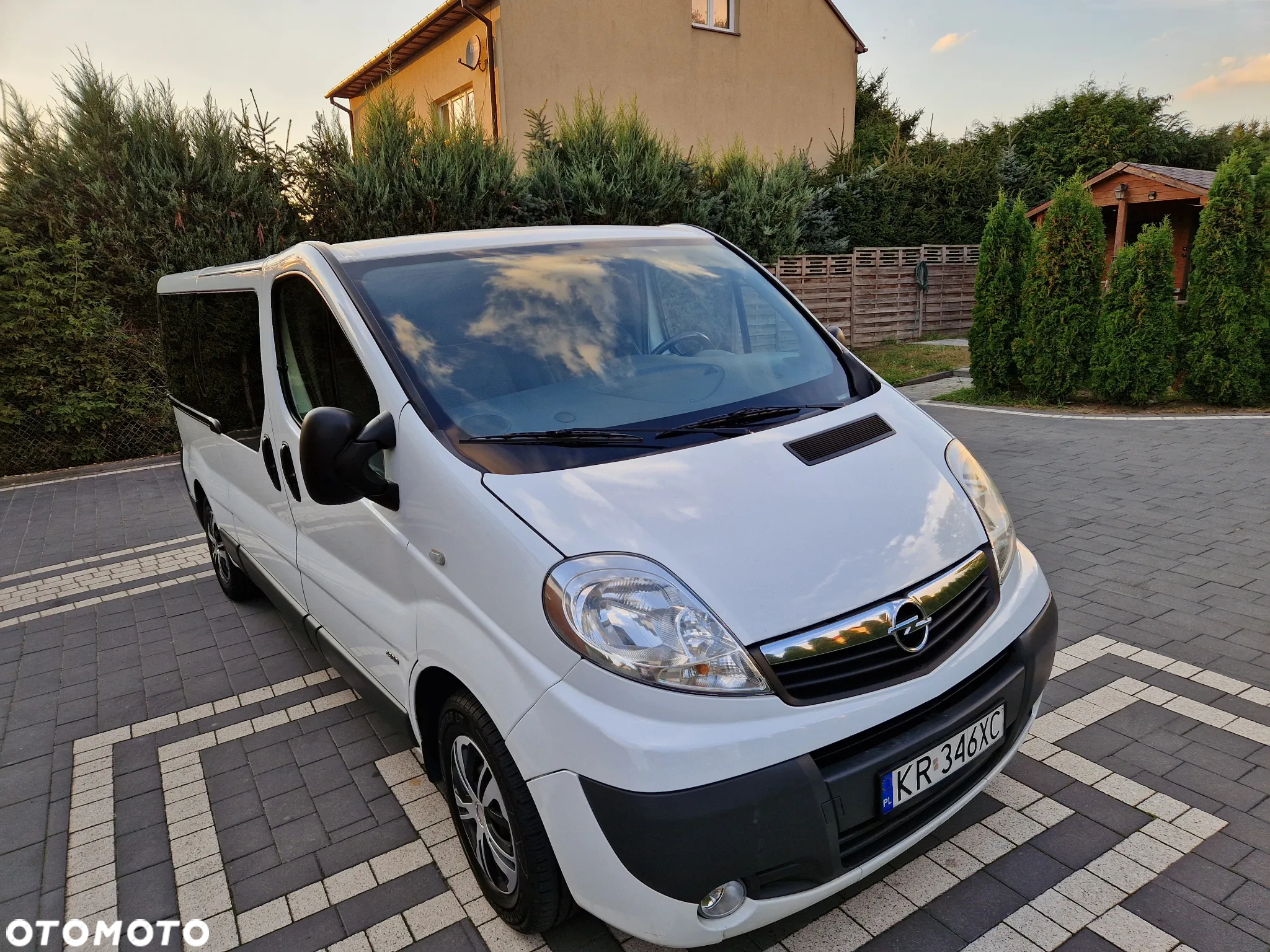 Opel Vivaro - 2