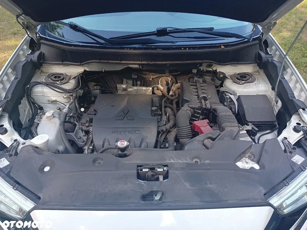 Mitsubishi ASX 1.6 Instyle - 10