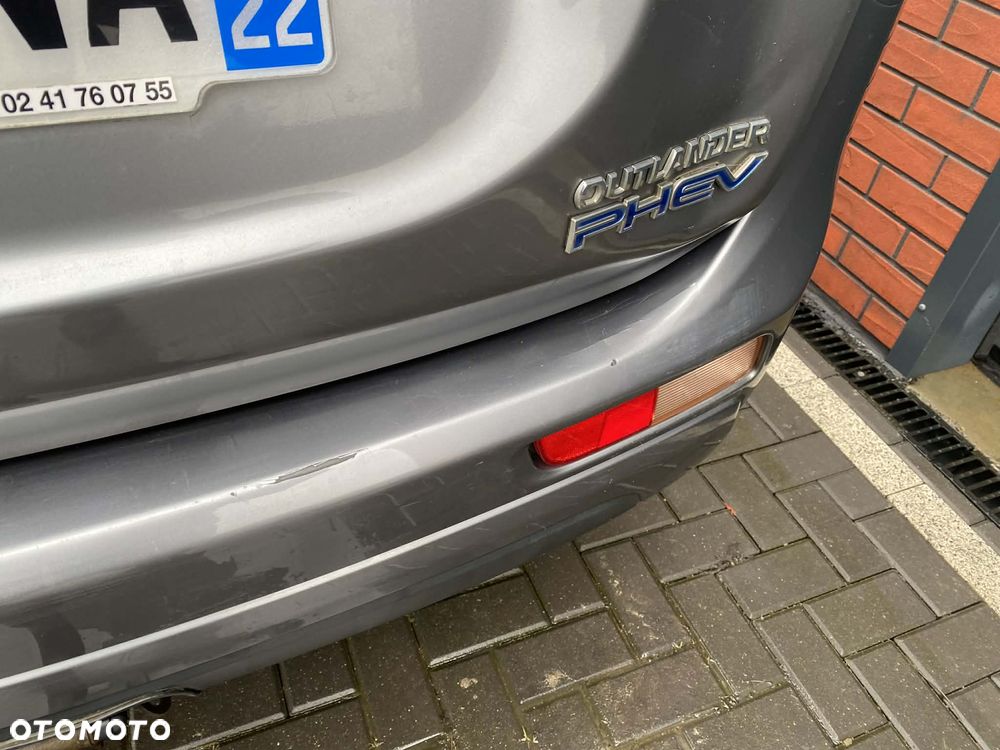 Mitsubishi Outlander 2.4 4WD - 38