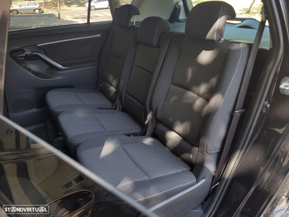 Toyota Verso 2.0 D-4D Exclusive+NAVI - 32