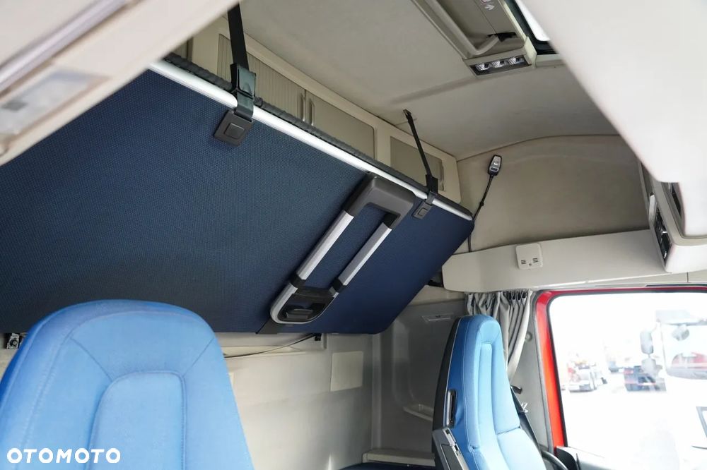 Volvo FH 460 / ZESTAW TANDEM / 120 M3 / PRZEJAZDOWY / I-SAVE / KLIMA POSTOJOWA  / OŚ PODNOSZONA I SKRĘTNA  / 2021 ROK / - 34