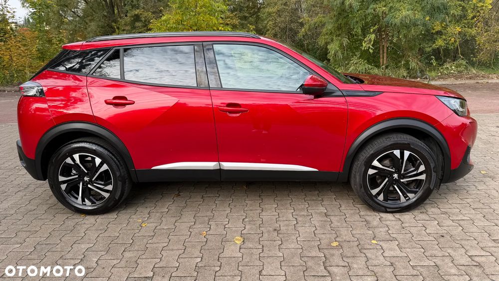 Peugeot 2008 1.2 PureTech Allure S&S - 11