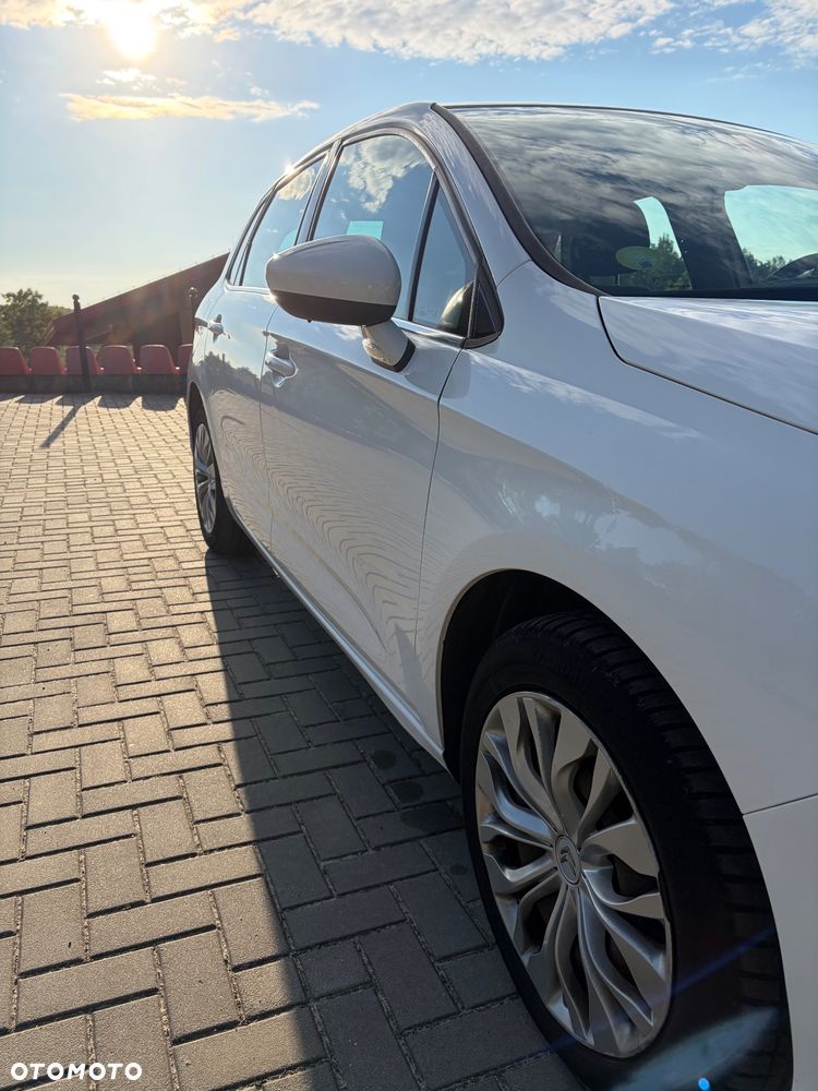 Citroën C4 HDi 110 Attraction - 6