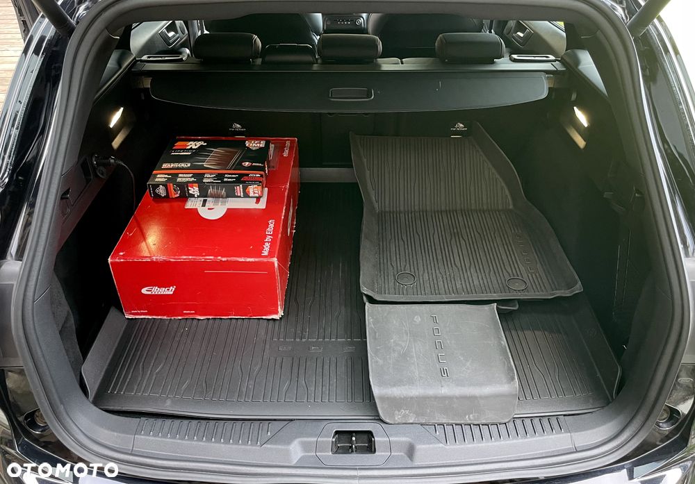 Ford Focus 2.3 EcoBoost ST X - 18