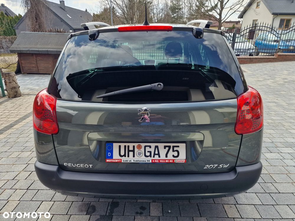 Peugeot 207 95 VTi Filou - 8