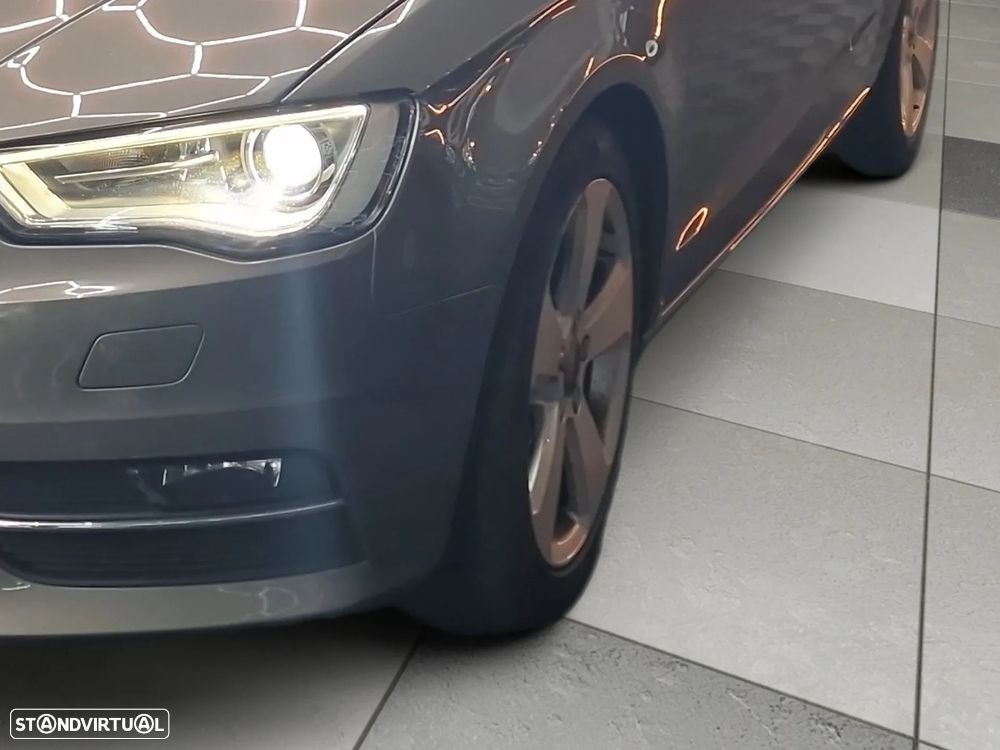 Audi A3 1.6 TDI (clean diesel) Ambiente - 5