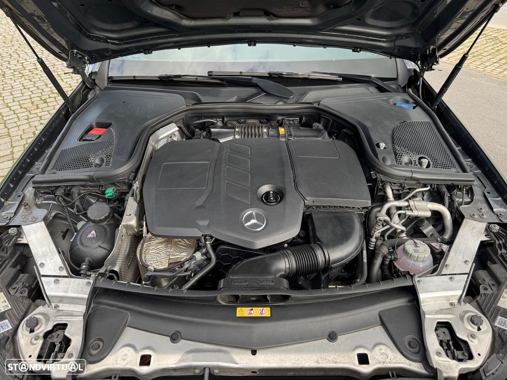 Mercedes-Benz E 300 de AMG Line - 23