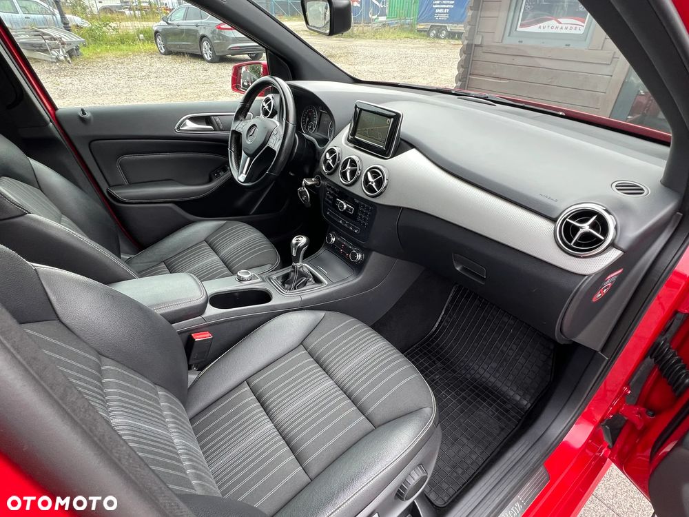 Mercedes-Benz Klasa B 200 CDI (BlueEFFICIENCY) - 21