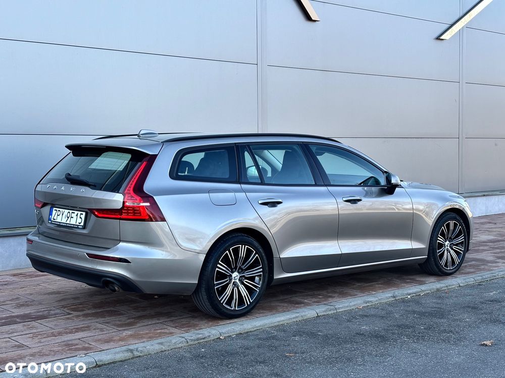 Volvo V60 D3 Kinetic - 4
