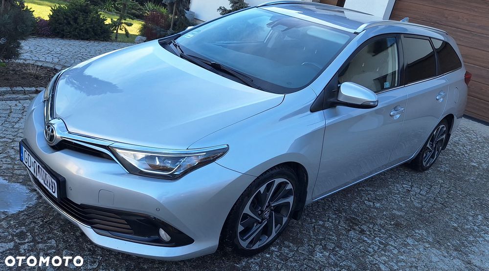 Toyota Auris 1.4 D-4D Premium Comfort - 9