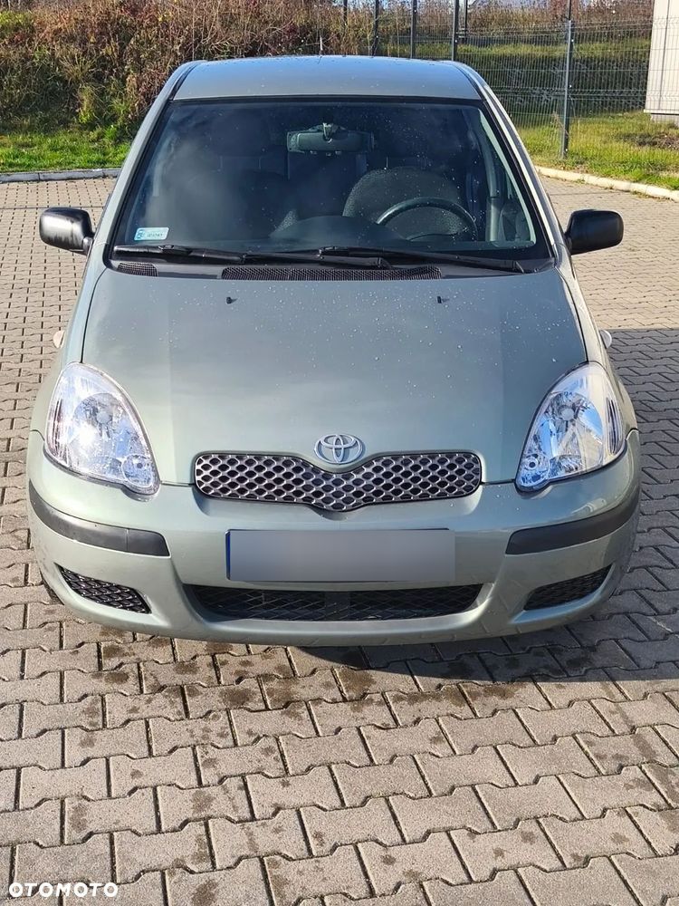 Toyota Yaris - 2