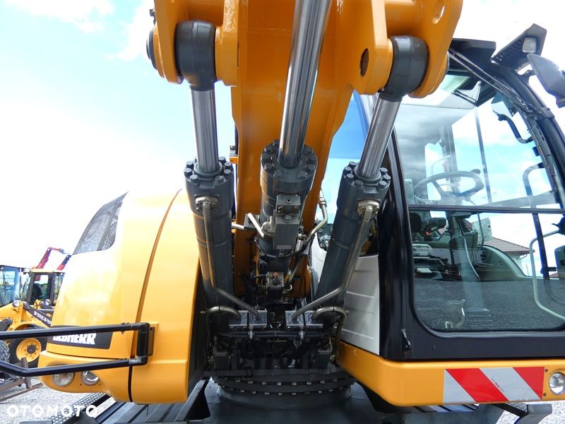 Liebherr A914 Compact / Super Stan / SPEEDER / Łapy + Pług / - 39