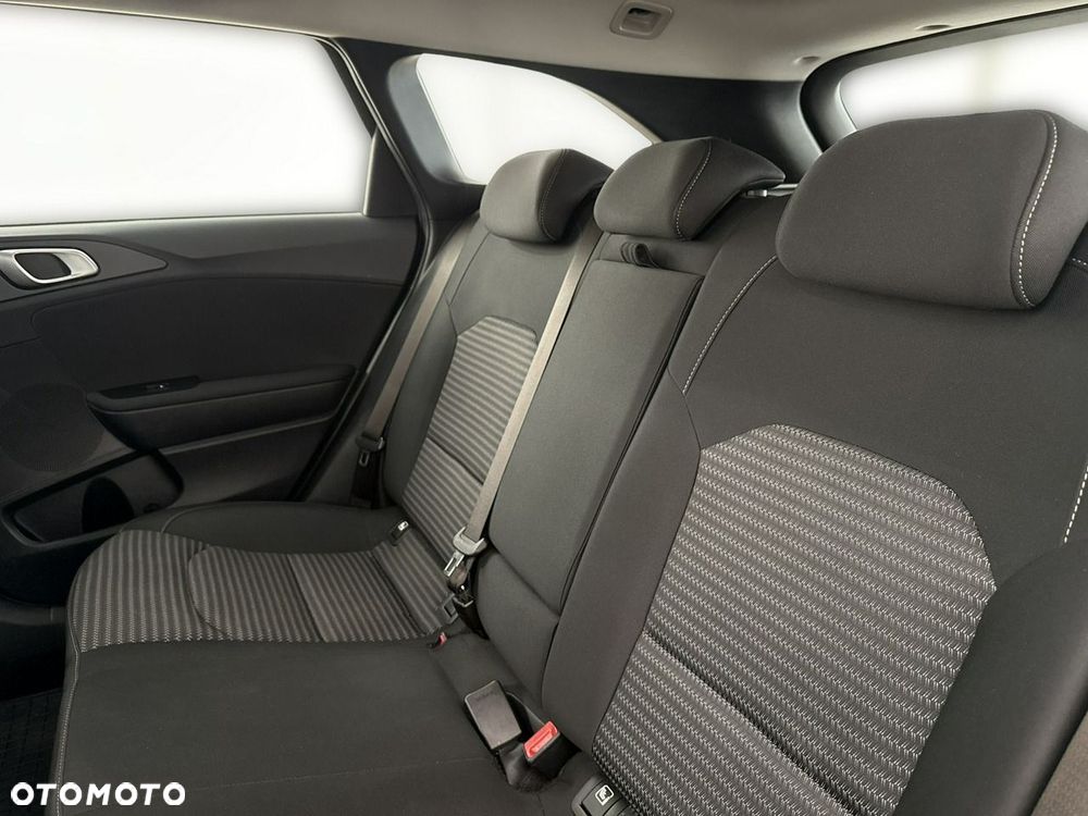 Kia Ceed - 19