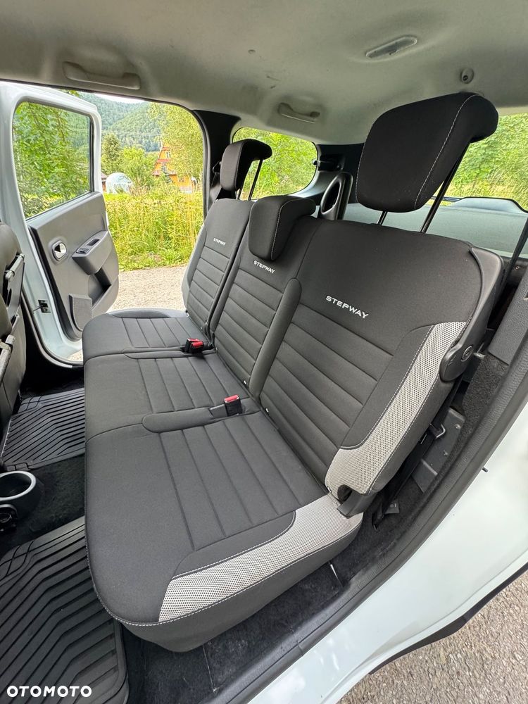 Dacia Lodgy 1.5 Blue dCi Stepway S&S EU6d - 17