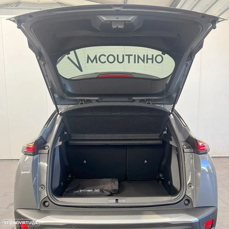 Peugeot e-2008 54 kWh Allure - 12