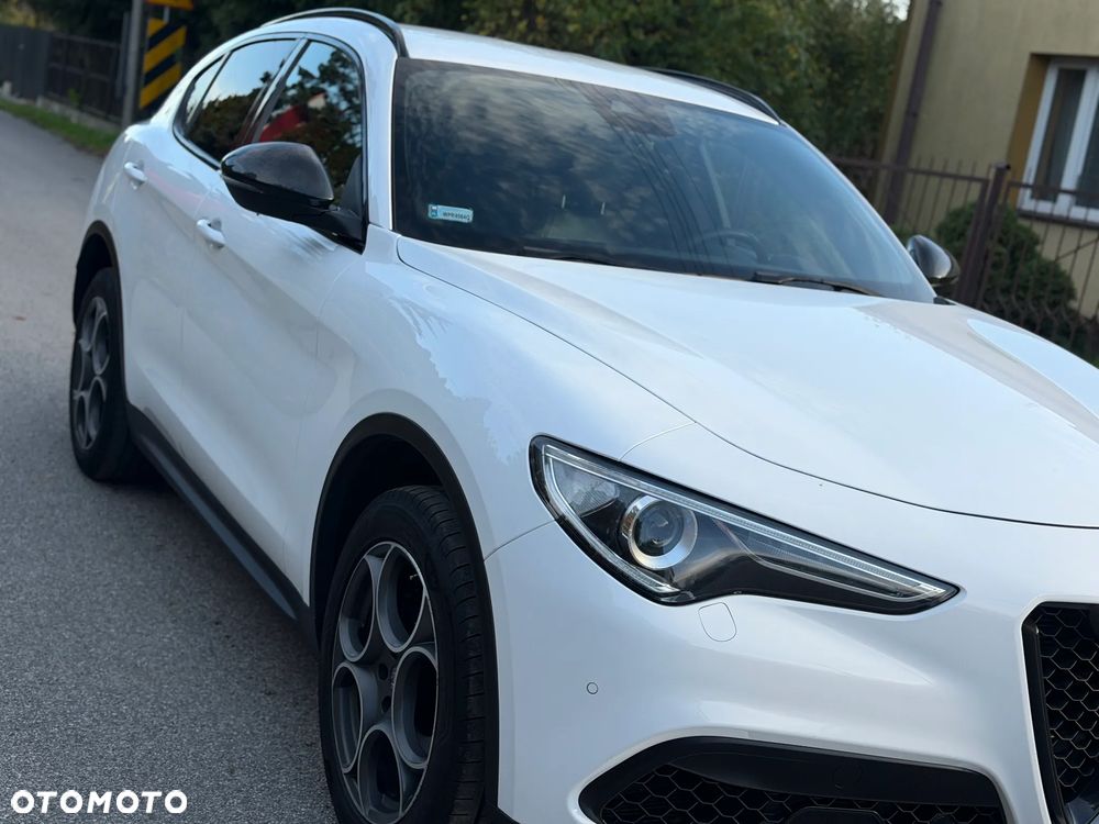 Alfa Romeo Stelvio 2.0 Turbo B-Tech Edition Q4 - 38