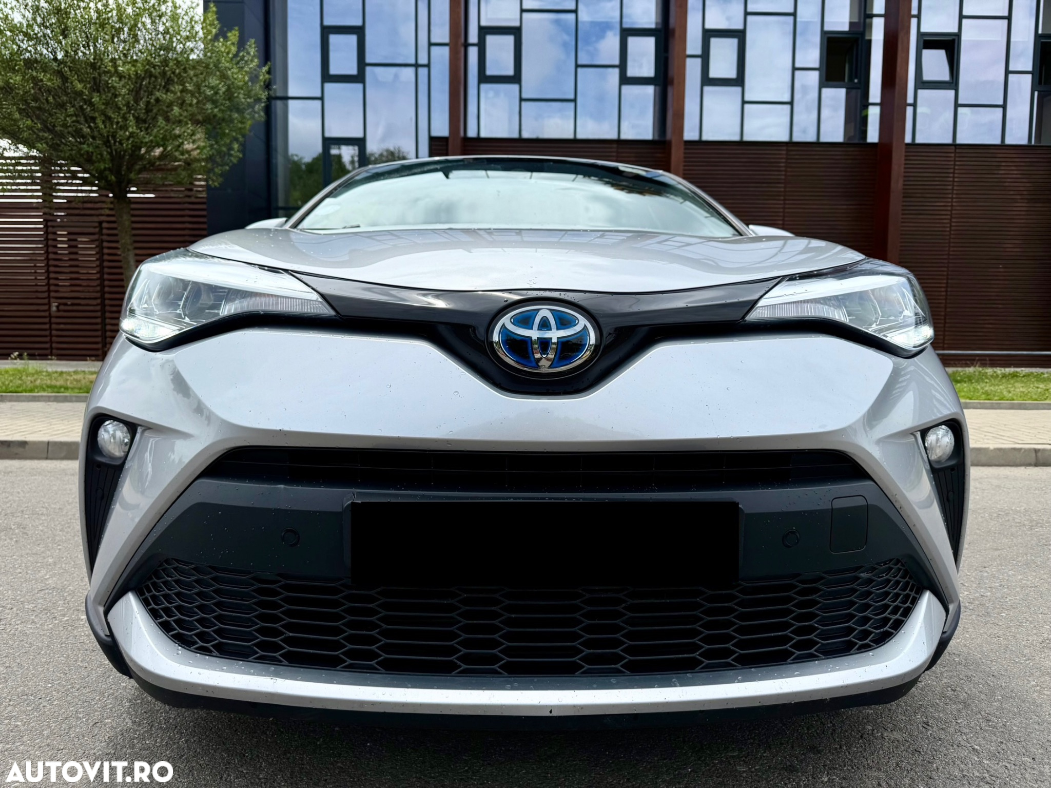 Toyota C-HR Hybrid Business-Edition - 2