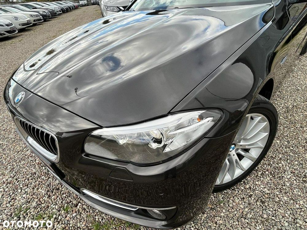 BMW Seria 5 525d xDrive Luxury Line - 29