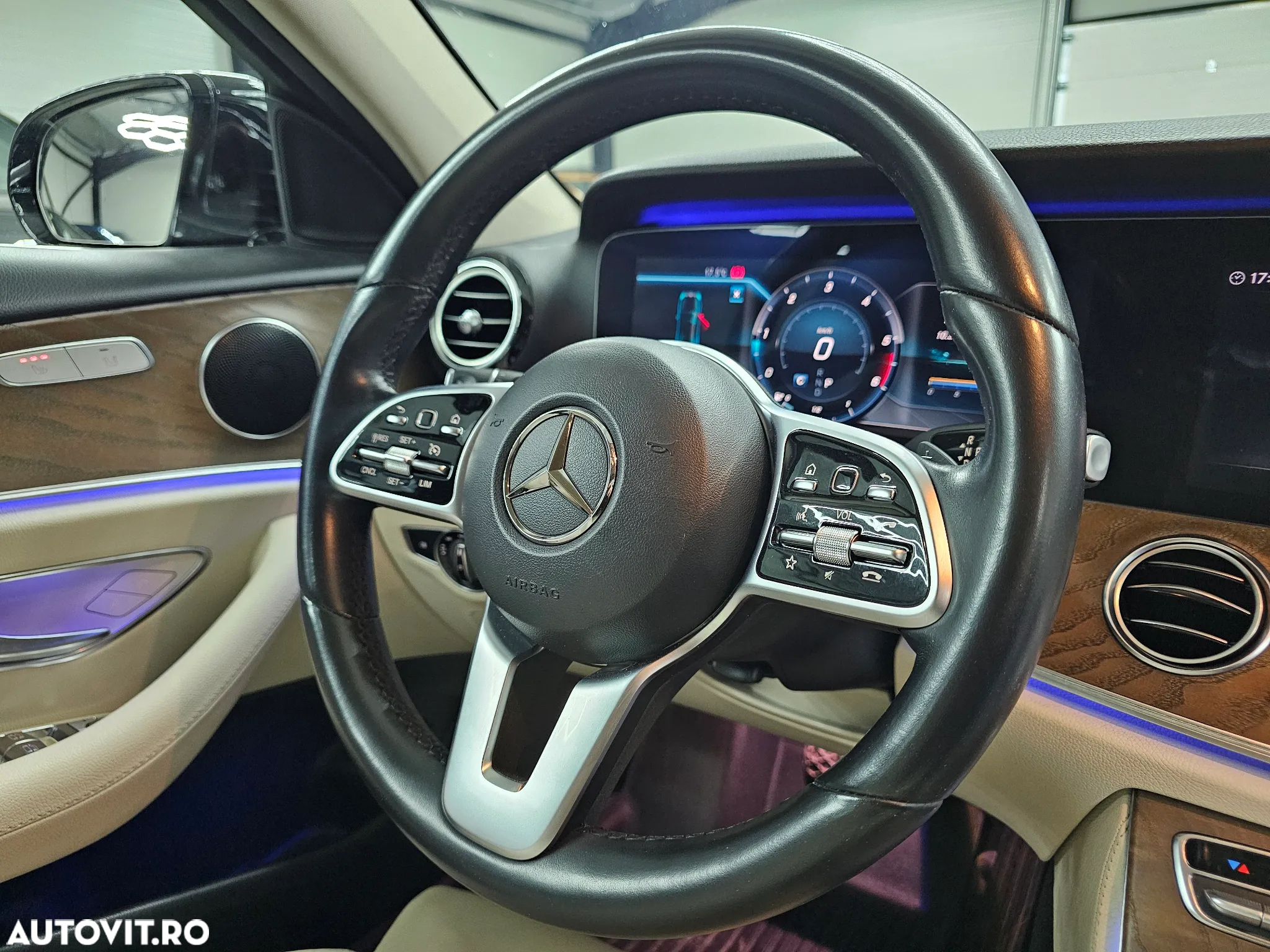Mercedes-Benz E 220 d 9G-TRONIC Edition AMG Line - 29