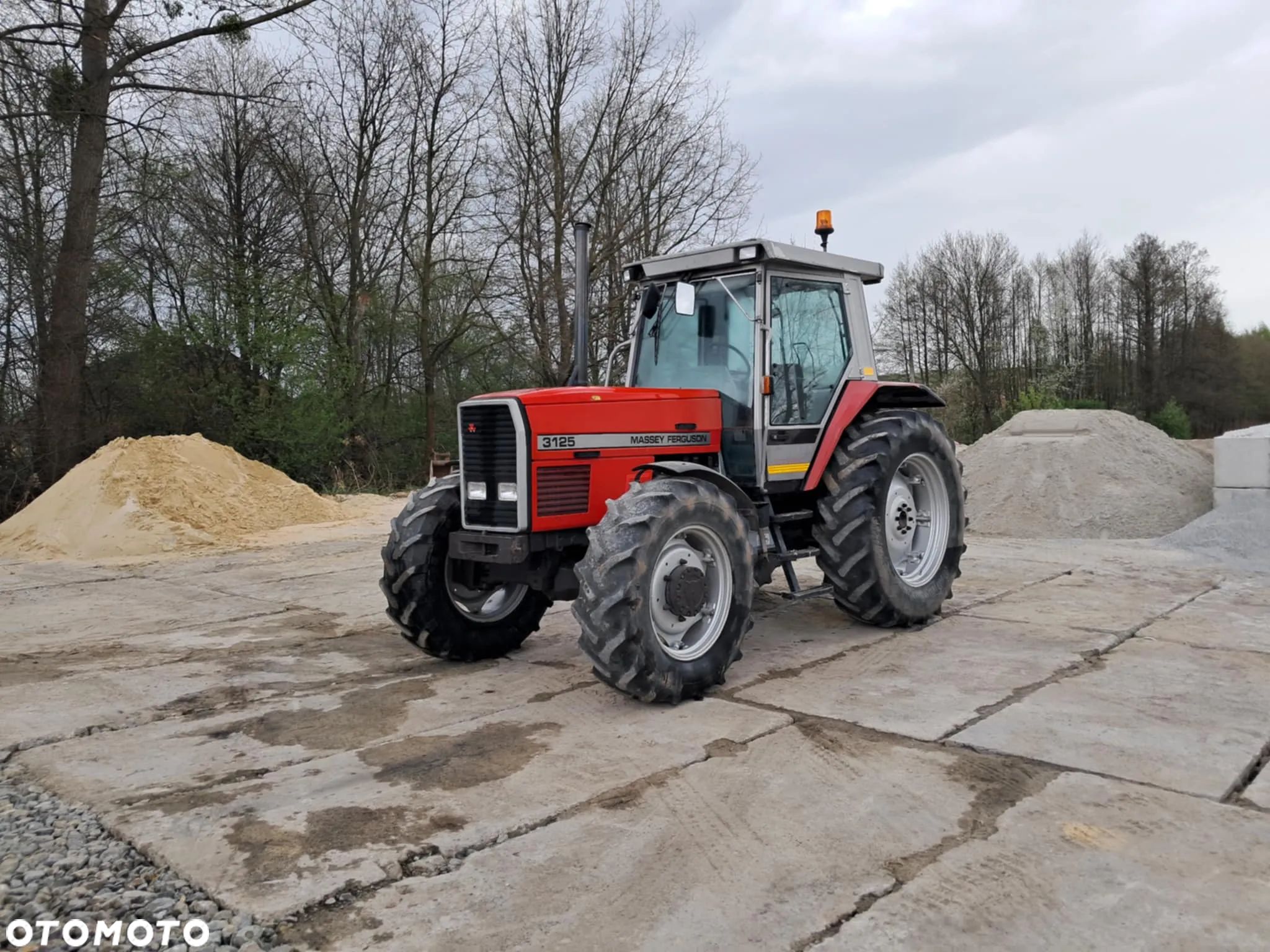 Massey Ferguson 3125 - 1
