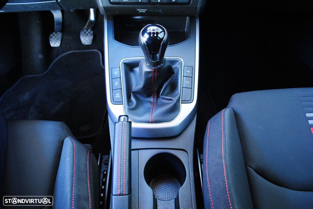 SEAT Arona 1.0 TSI FR - 25