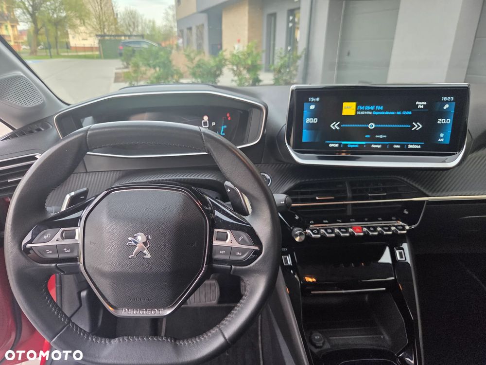 Peugeot 208 1.2 PureTech Active S&S EAT8 - 9