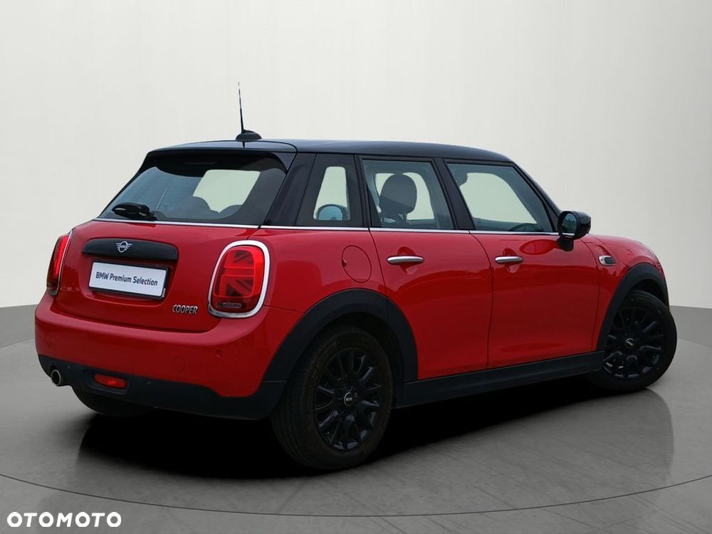MINI Cooper Standard - 5