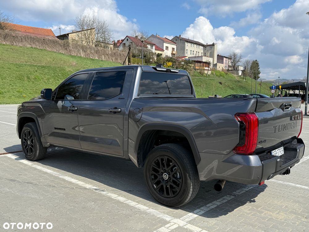 Toyota Tundra - 9