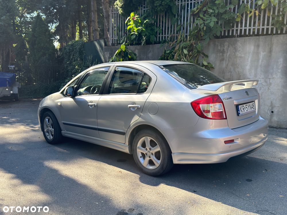 Suzuki SX4 - 4