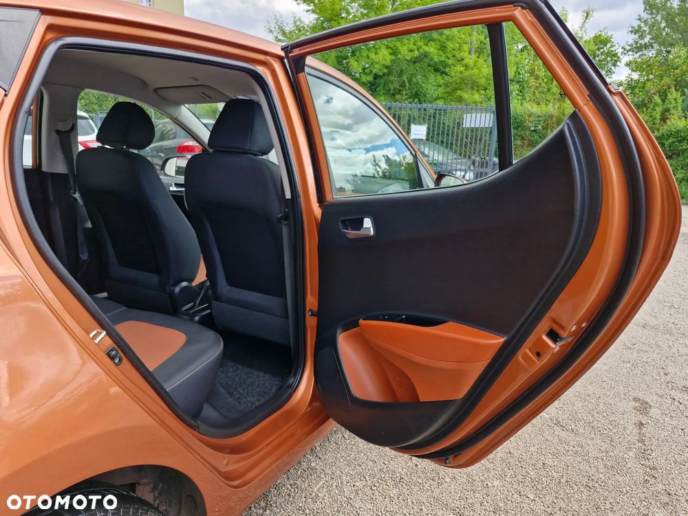 Hyundai i10 1.0 Premium - 17