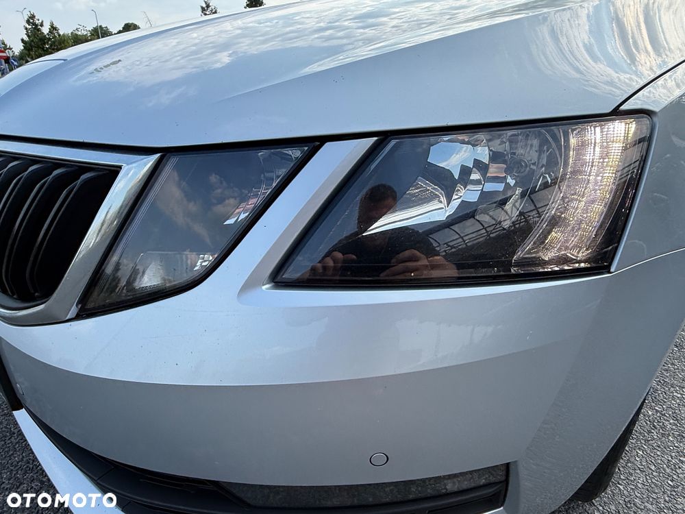 Skoda Octavia 1.6 TDI SCR Ambition - 11