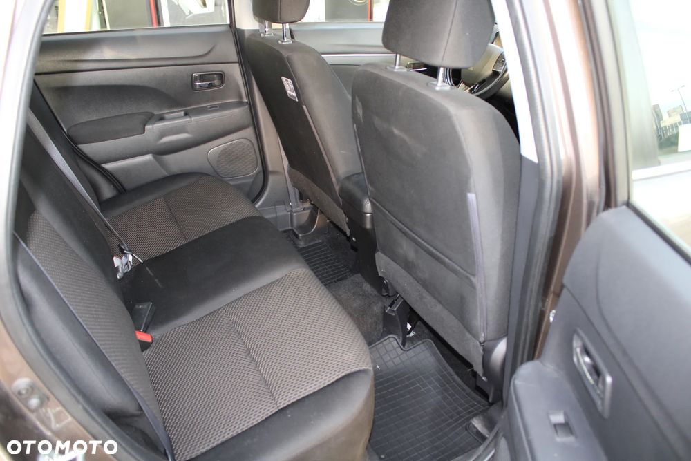 Mitsubishi ASX 1.6 Invite - 16