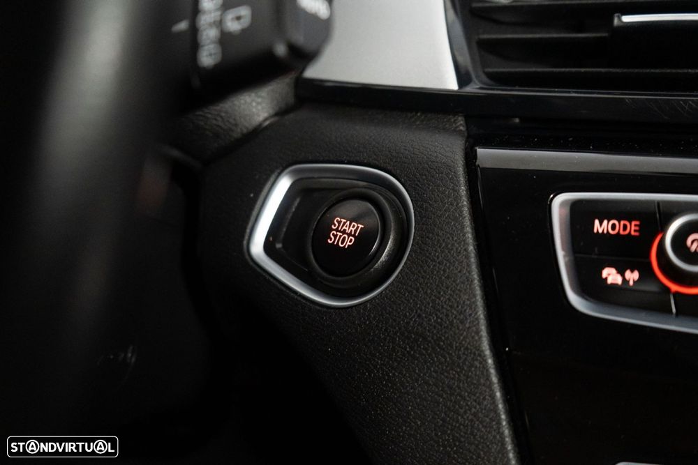 BMW X1 25 e xDrive Corporate Edition - 23