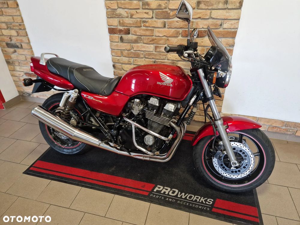Honda CB - 2