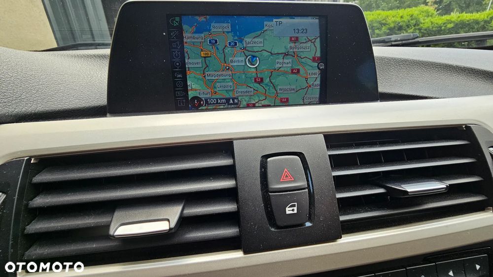 BMW Seria 3 316d - 12