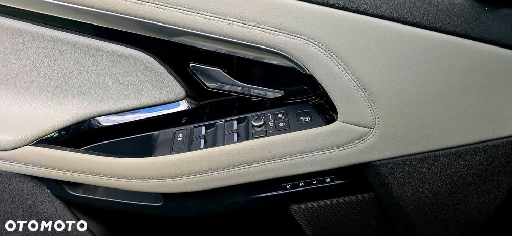 Land Rover Range Rover Evoque - 31