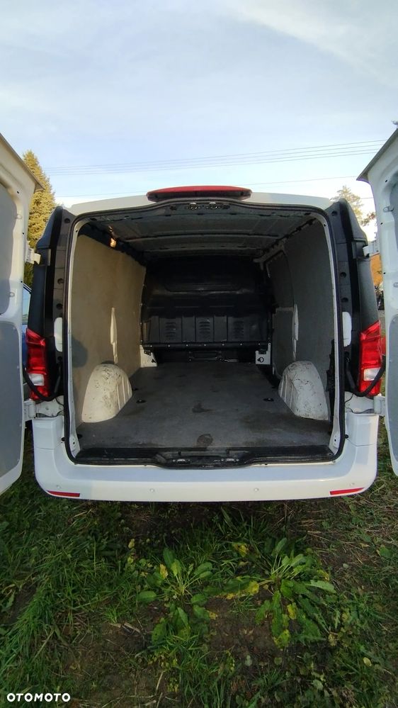 Mercedes-Benz VITO - 13