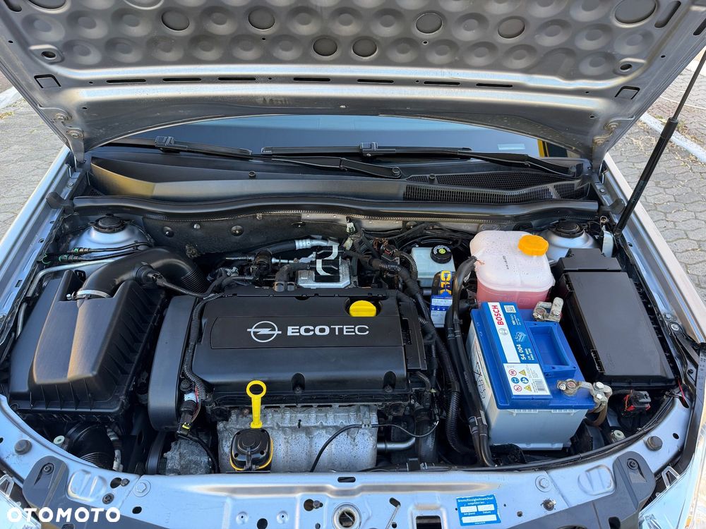 Opel Astra 1.6 Style - 13