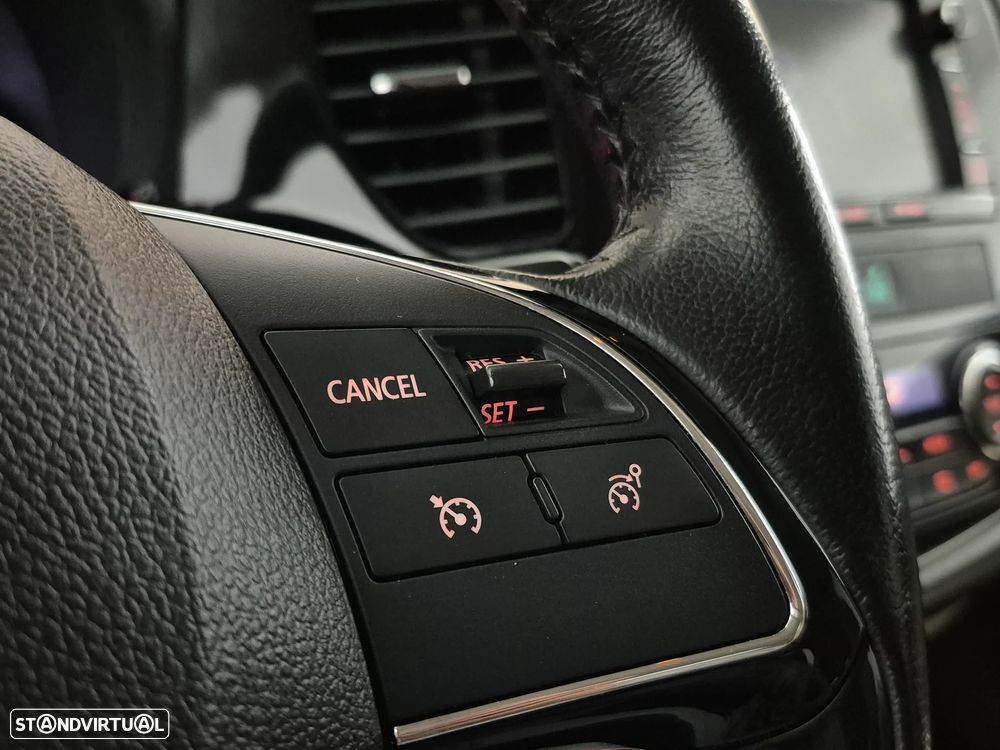 Mitsubishi Outlander 2.2 DI-D Instyle Navi - 15