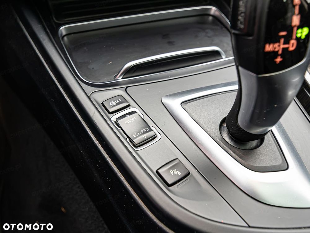 BMW 3GT 320d xDrive Luxury Line - 20