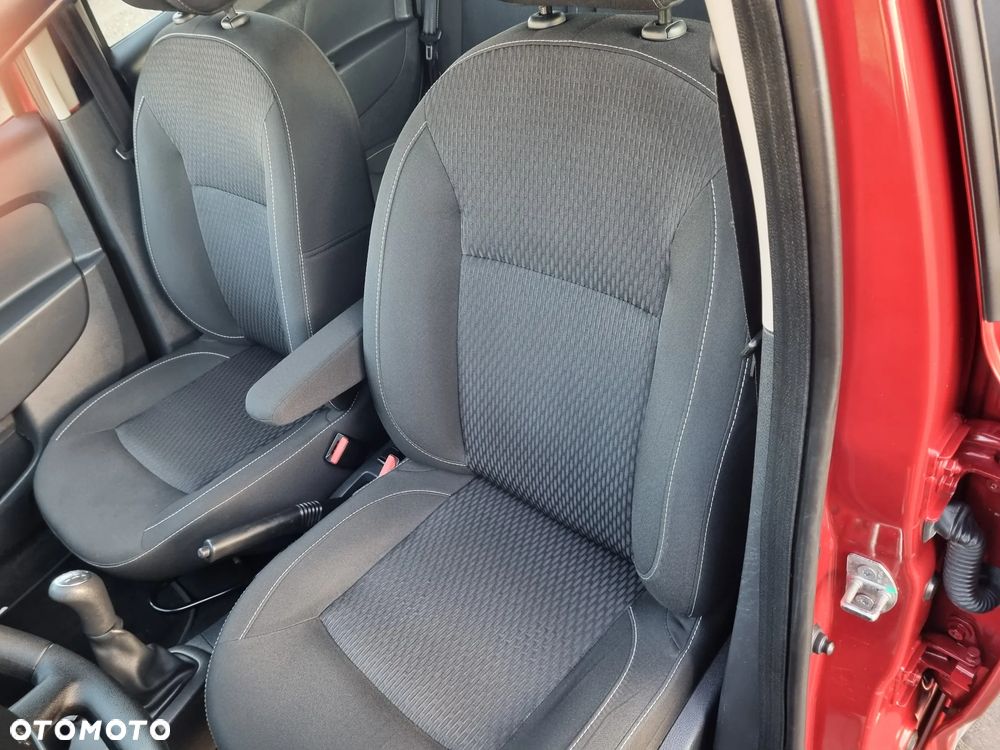 Dacia Logan SCe 75 Essential - 25