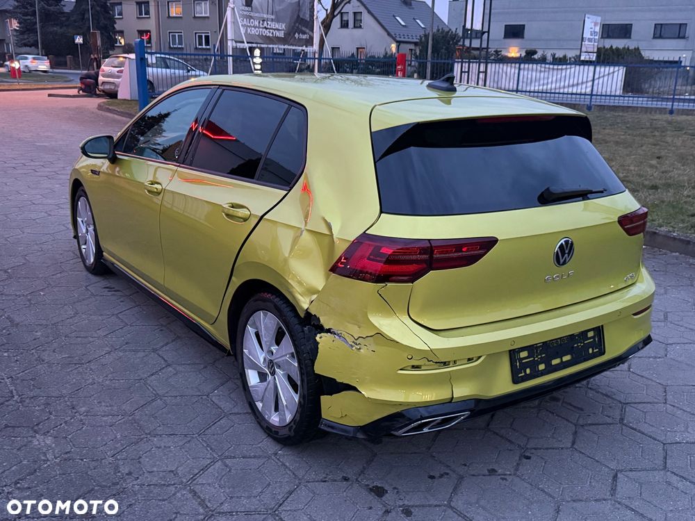 Volkswagen Golf 1.5 eTSI OPF DSG R-Line - 9