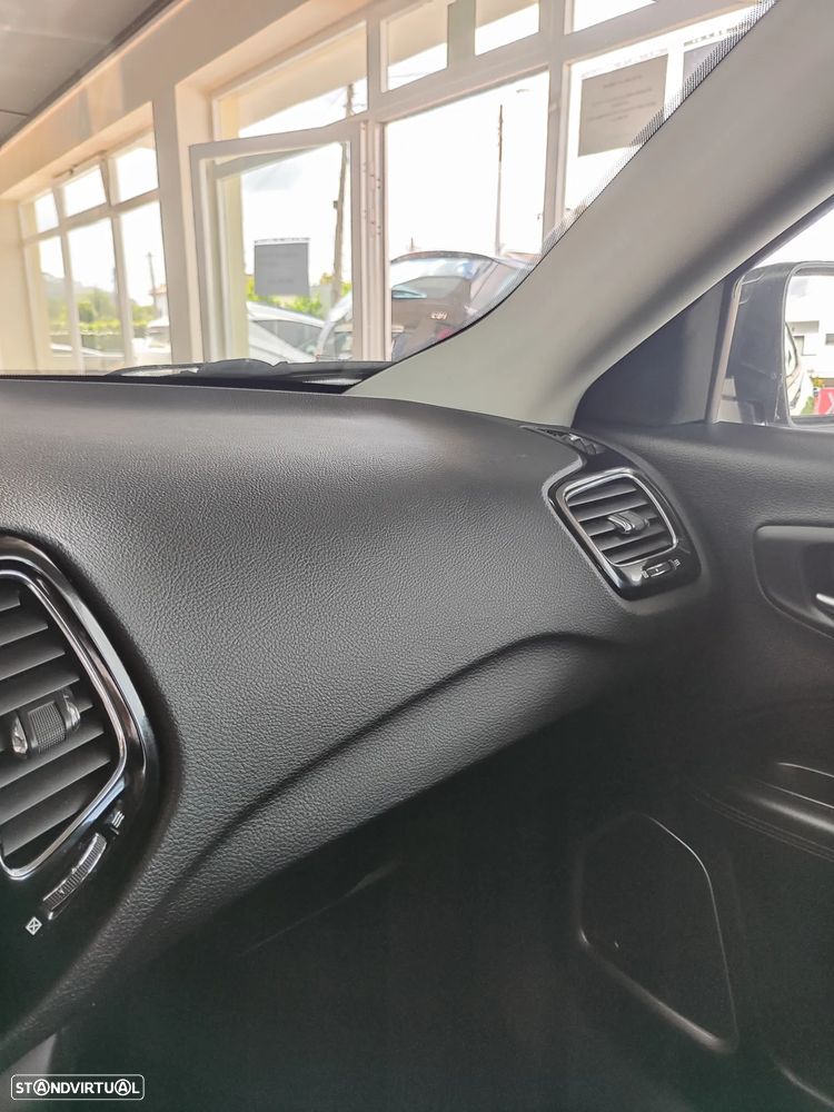Jeep Compass 1.6 M-Jet Limited - 33