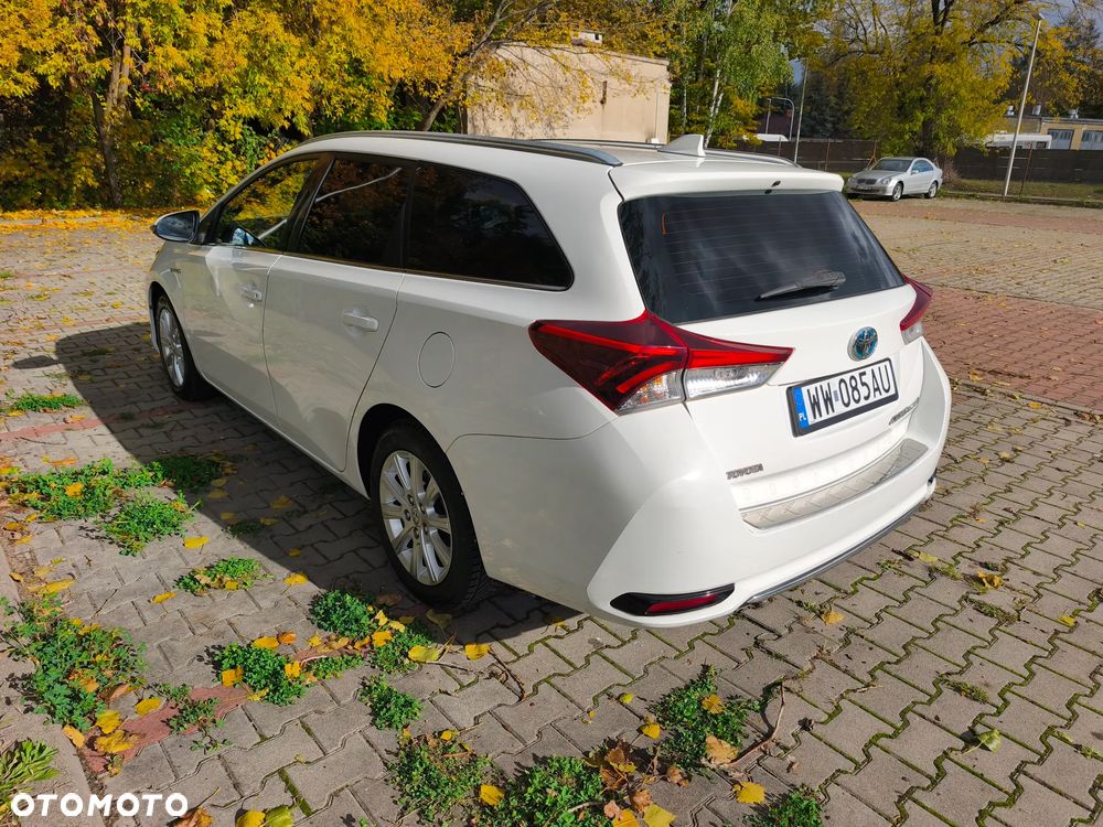 Toyota Auris - 4