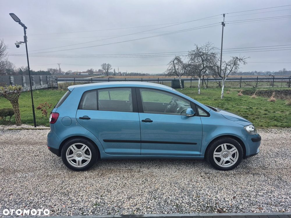 Volkswagen Golf Plus - 11