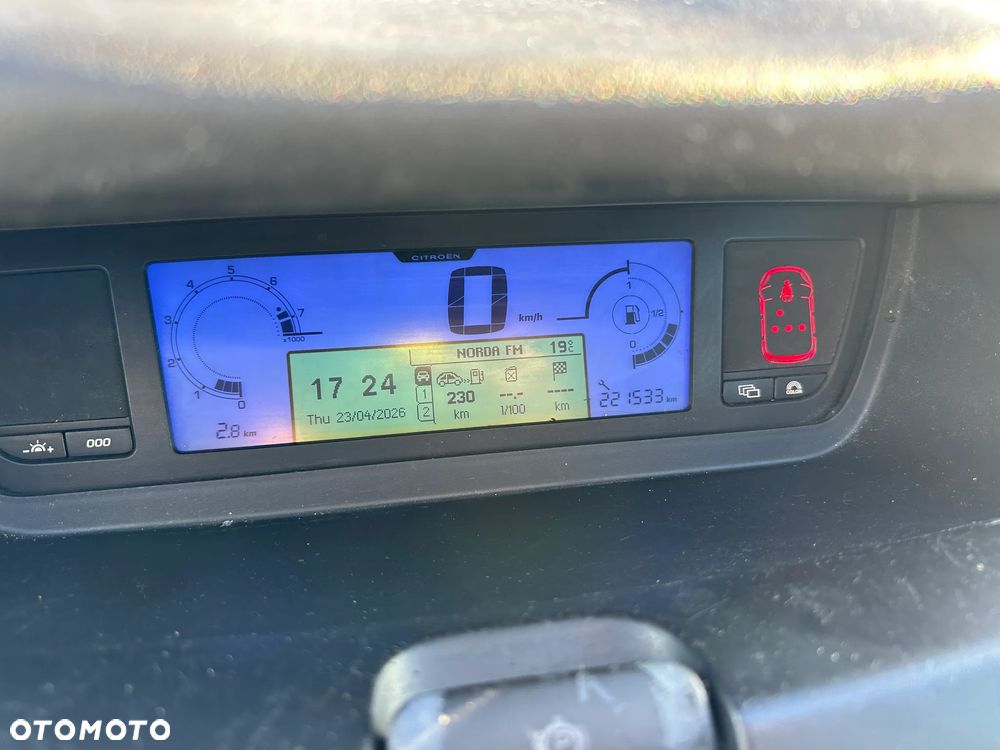 Citroën C4 Picasso 1.8 16V Confort - 17